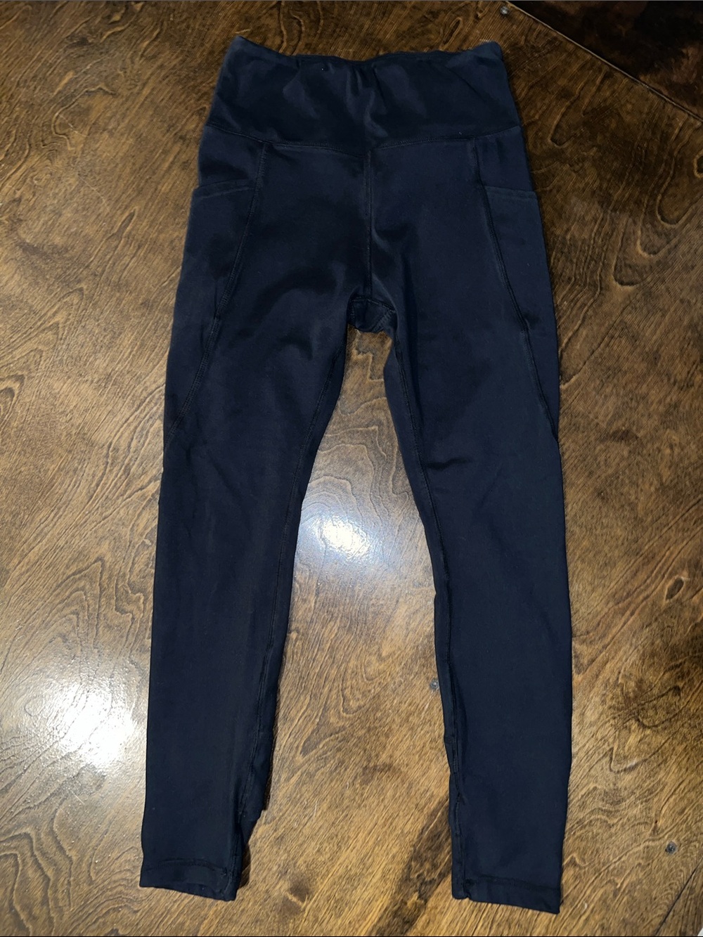 High-Waist Black Leggings with Side Pockets - Women's Activewear